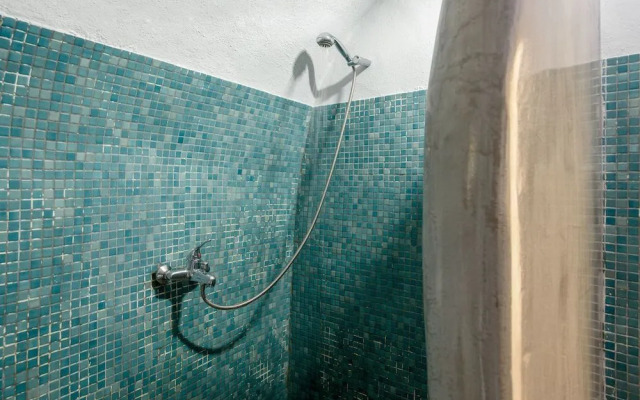 Ianthe Apartments & Villa