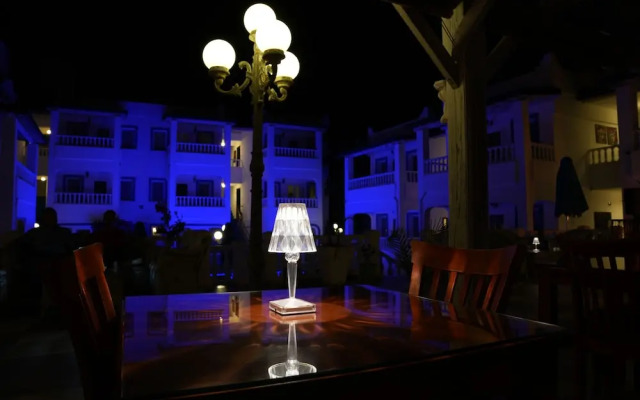 Bahama Art Hotel