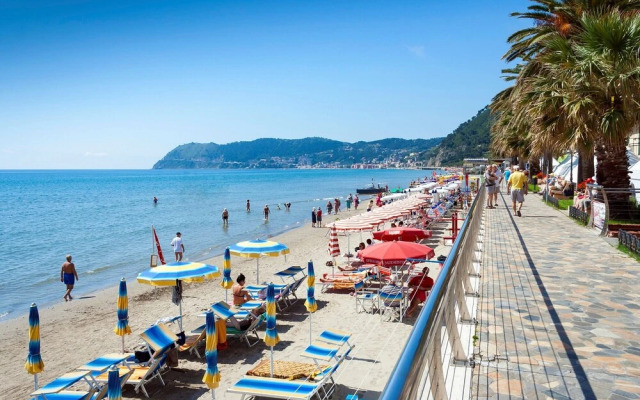 Bilo Lungomare 80mt from sea