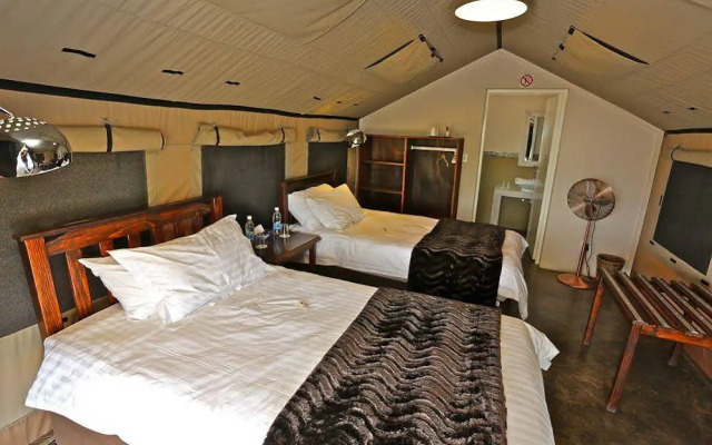 Uukwaluudhi Safari Lodge