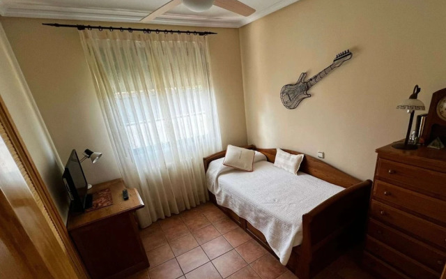 Belvilla by OYO Single Chalet en La Adrada