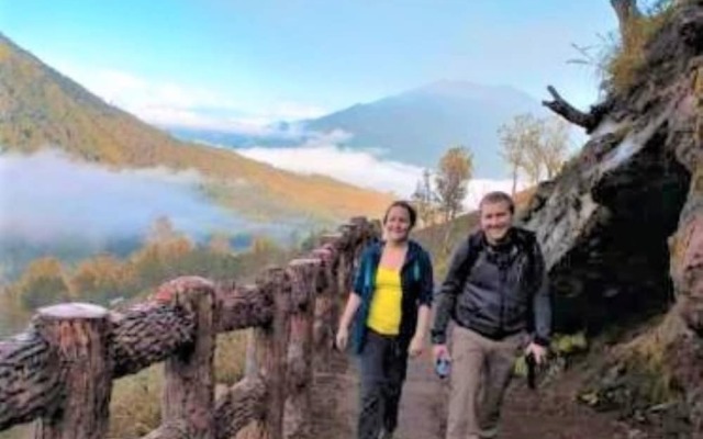 Intan Ijen Guest House