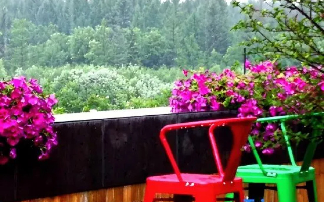Changbai Mountain Nashan Holiday Hotel