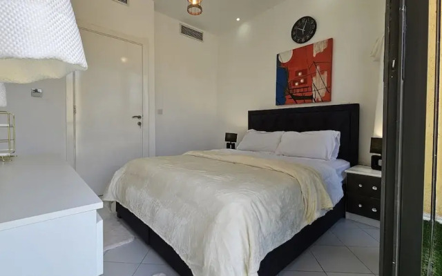 Dubai- 1bhk Villa Townhouse