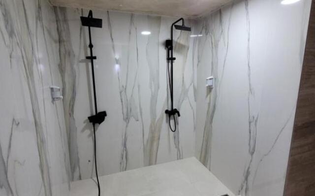 LUX STUDIO 1505 Apart Hotel Zoned II