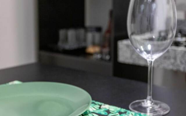 Refuge in Copacabana For 4 People Nsc401