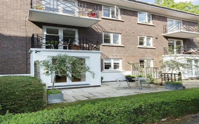 Veeve  1 Bed Flat Brompton Park Crescent Fulham