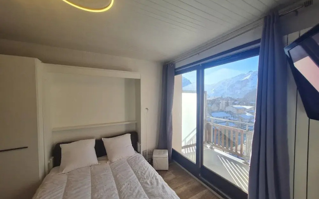 Central Apartment With Balcony