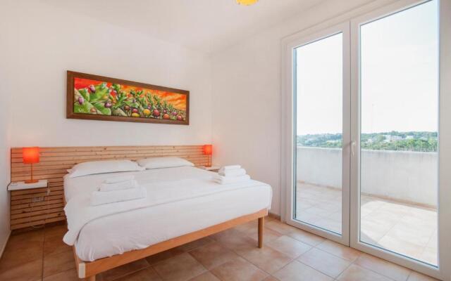 Apartment With Pool And Panoramic Terrace