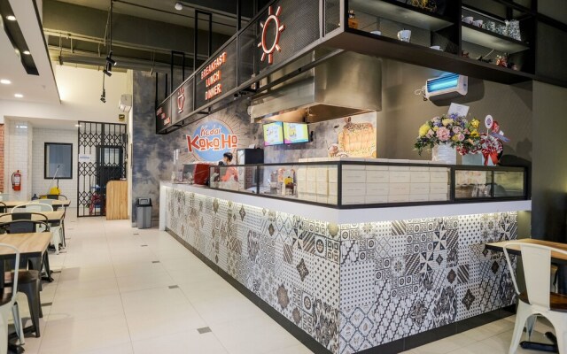RedDoorz Premium near CBD Puri Indah