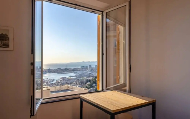 Altido Spacious 2BR Flat w/ Stunning Views