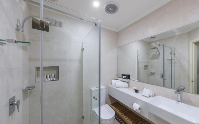 Canterbury International Hotel