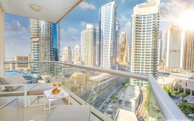 LUX The Park Island Suite View 2