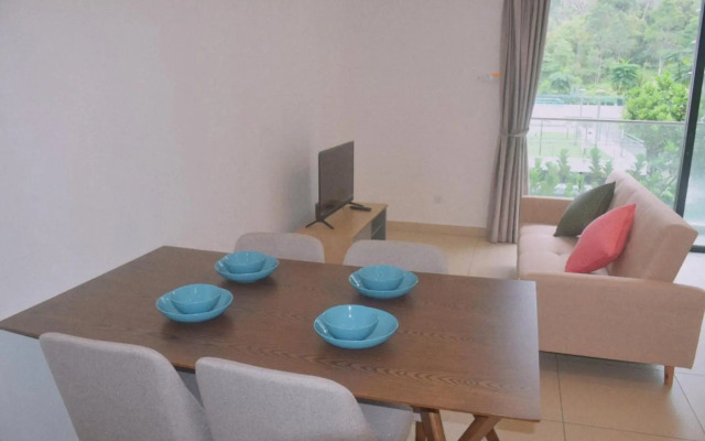 Pool View Casa Suite @ Midhill Genting Highlands (5pax)