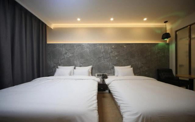 Bestie Hotel