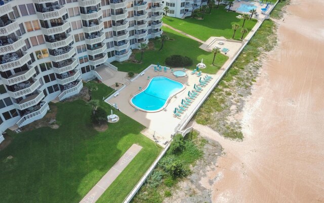 Surfside Club