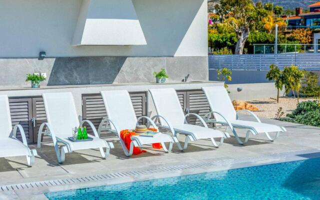 Villa Adaris