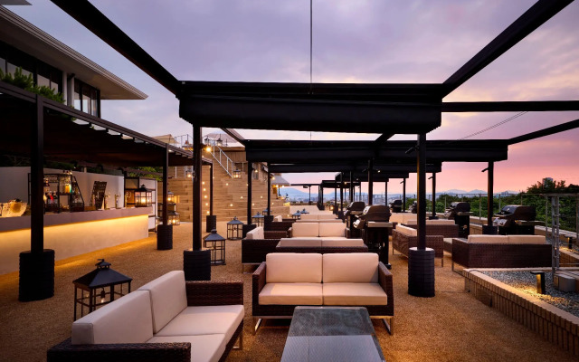 Hilltop Resort Fukuoka