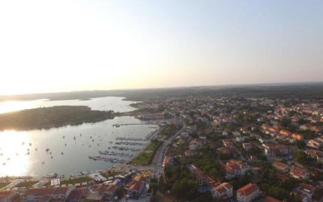 Holiday Home Zlatko