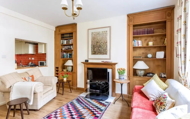 Cosy Pimlico Retreat