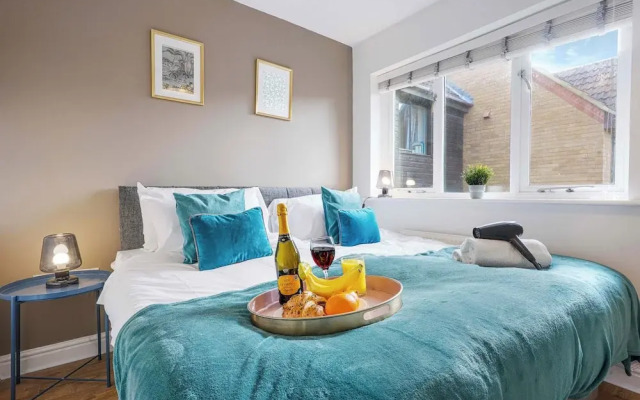 Tranquil Retreat in Milton Keynes