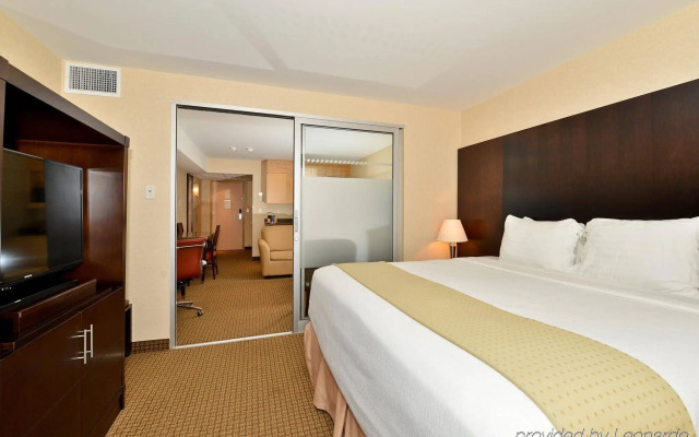 iHOTEL & Conference Center Red Deer