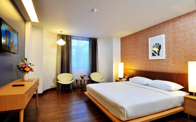 Flipper Lodge Hotel
