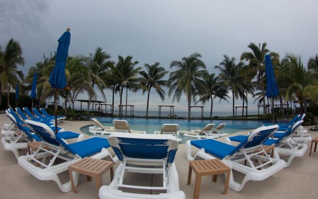 Luxury Villas Monterrico