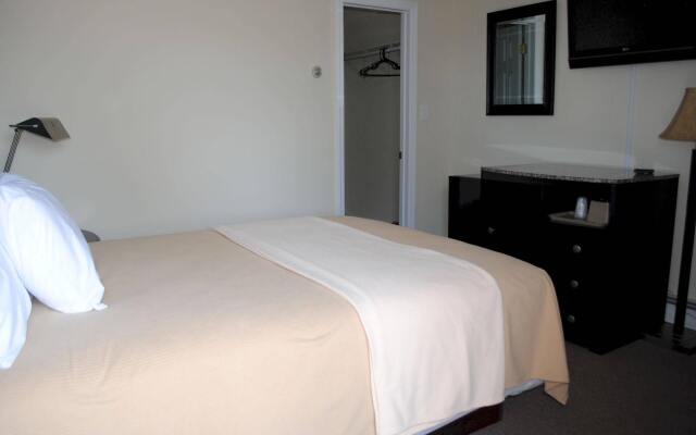 Shore Point Motel