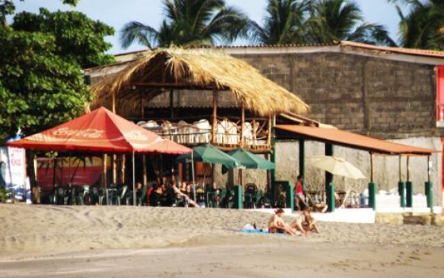 Playa Roca Hotel