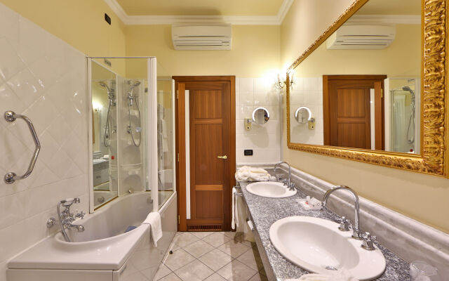 Phi Hotel Cavalieri
