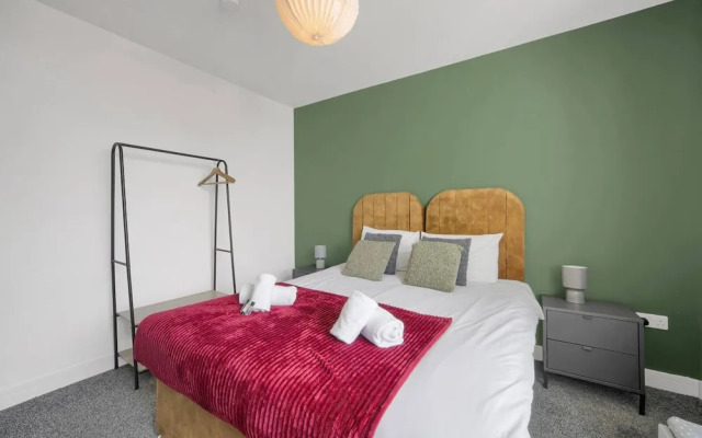 Stylish Modern Apartment - Free Parking - W