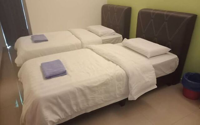 Adam Hotel