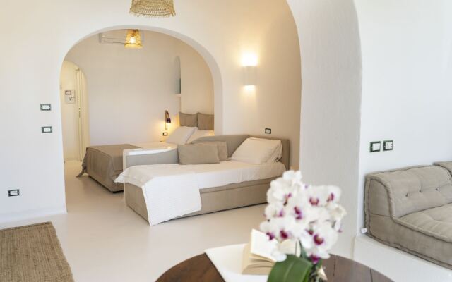 Ravino Secret Retreat