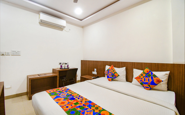 Fabhotel Kzar Select