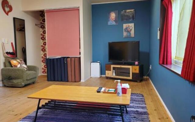 Mrs. Maroulla's HOUSE