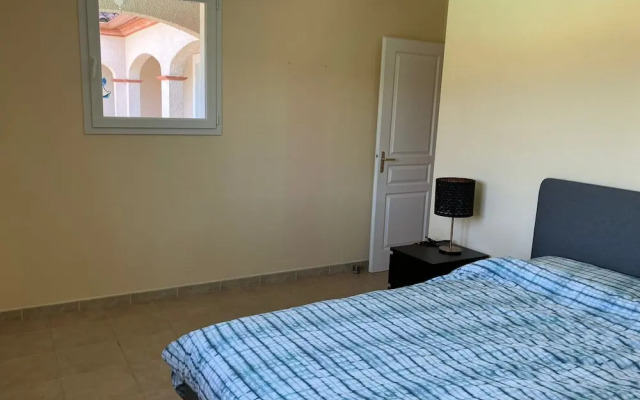 Villa With Private Pool and Jacuzzi