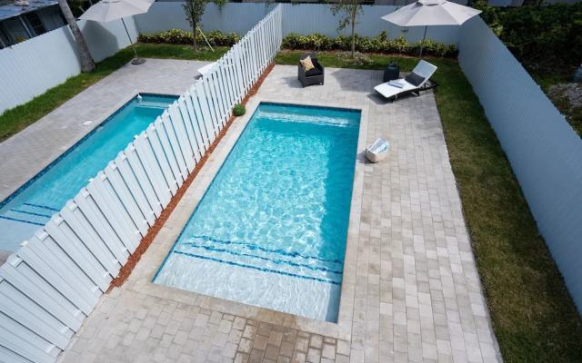 4BR Pool Townhome Duplex by Jos17