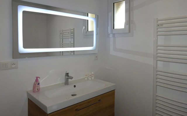 Farmhouse in Lancheres Near Somme Bay