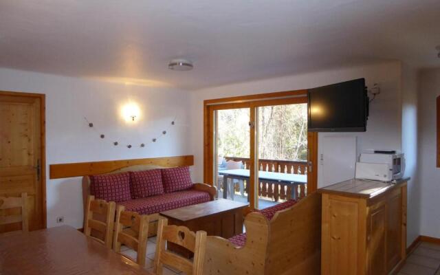 Appartement Champagny-en-Vanoise, 4 pièces, 8 personnes - FR-1-464-37