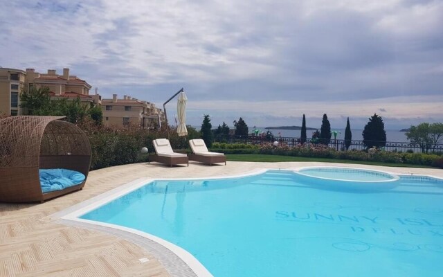 Azur Apartment Deluxe