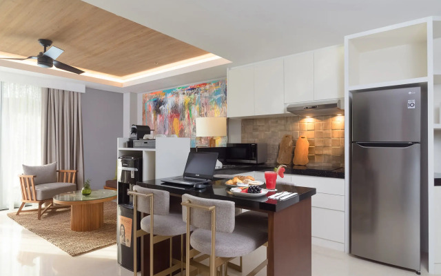 Beachwalk Residence
