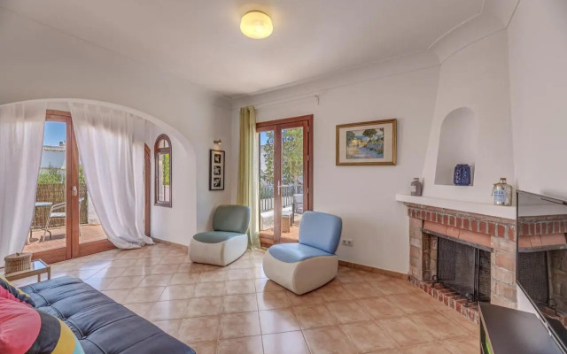 Sweet Family House