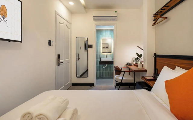 Metrolux City Contemporary Hotel
