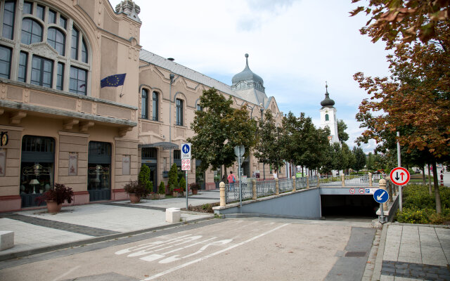 Erzsebet Kiralyne Hotel