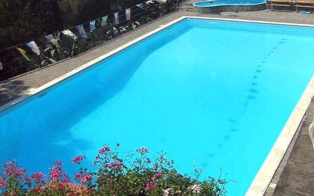 Camping Mare Monti