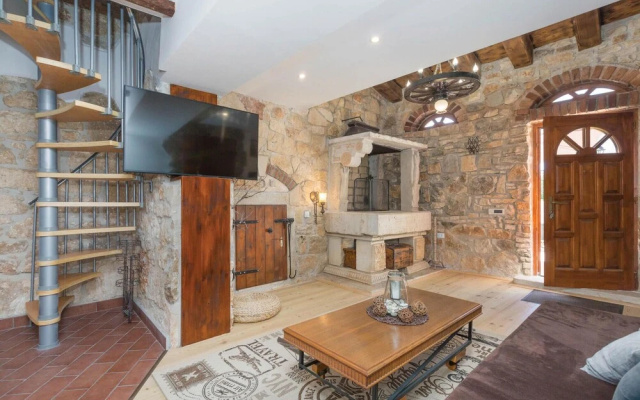 Beautiful Home in Porec With Wifi and 2 Bedrooms - Hotel in Porec - Photo 5