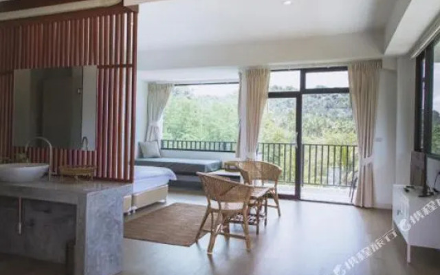 The Dearly Koh Tao Hostel