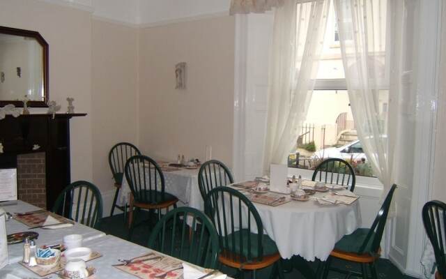 Poppy's Guest House