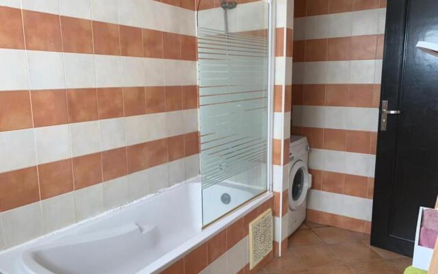 Villa avec piscine privée près de Casablanca Maroc